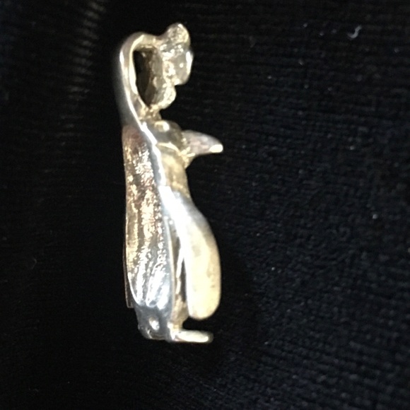 Penguin Plumeria Pendant.  Sterling silver.  Stamped. - Picture 3 of 4